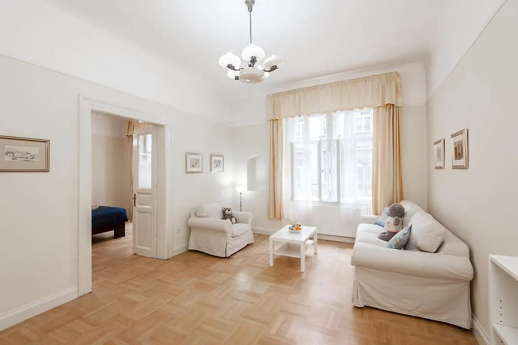 Historic Centre-Spacious Apartment Praag